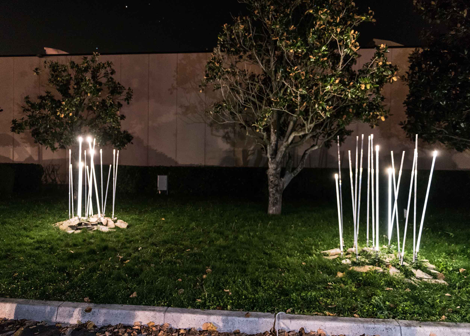 Декоративный светильник iGuzzini Typha Bollard Steel ADT0.713 (1000mm)