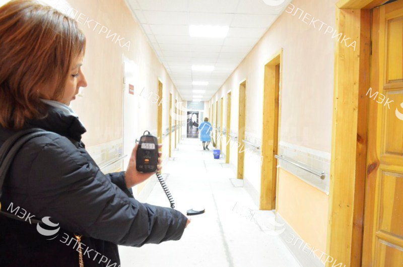 Офисный светодиодный светильник L-OFFICE 25/3025Лм 32Вт 5000K накладной IP40 (корпус серебро)