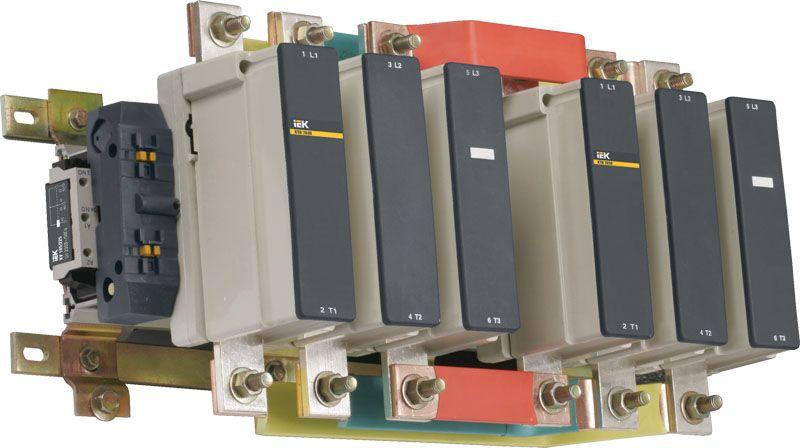 Контактор КТИ-76303 реверс 630А 400В/АС3 IEK KKT73-630-400-10 Контактор КТИ-76303 реверс 630А 400В/АС3 IEK KKT73-630-400-10
