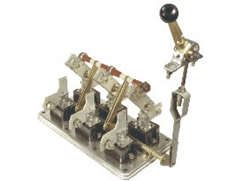 Рубильник РС-4 УЗ 400А (г.Саратов)